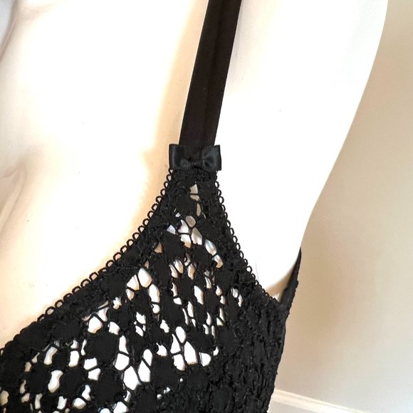 Vintage Lou Underwire lightly Padded Embroidered Lace Bra in Black 36B - Picture 4 of 14